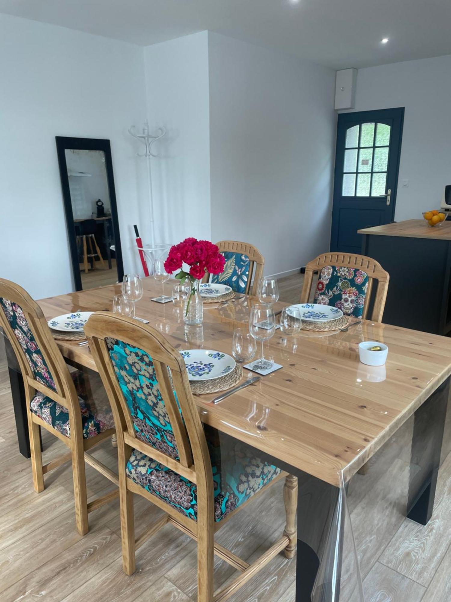 Banting Room Dury  Екстериор снимка